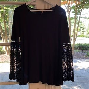 BRAND NEW Neiman Marcus Black Top